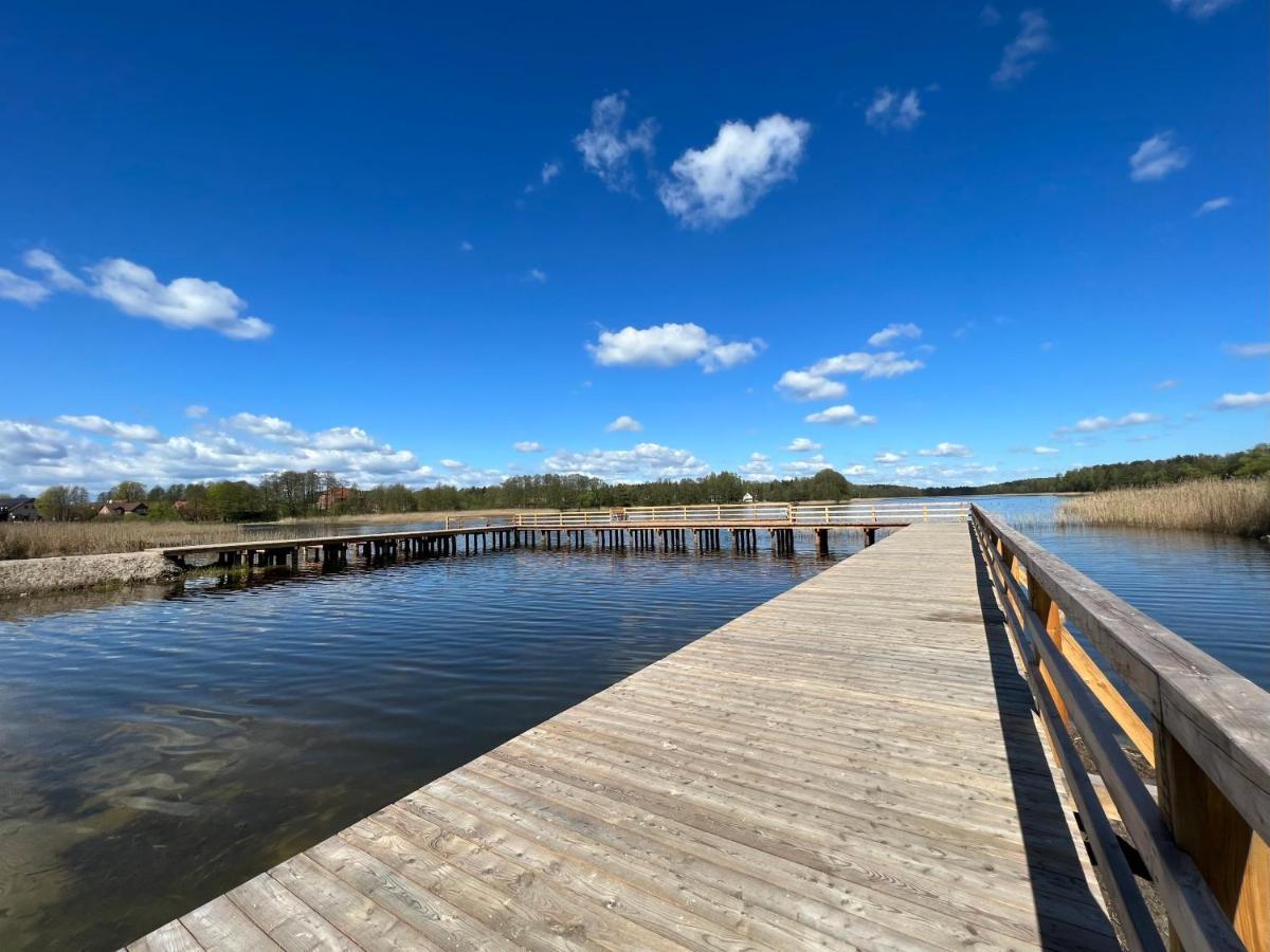 Domek Nad Jeziorem Piasutno Mazury Exteriör bild