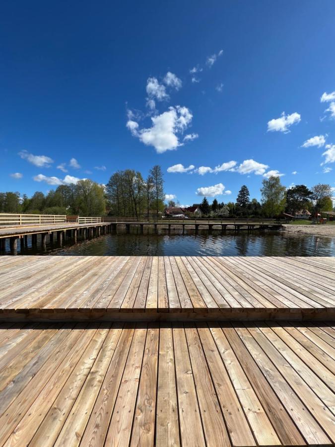 Domek Nad Jeziorem Piasutno Mazury Exteriör bild