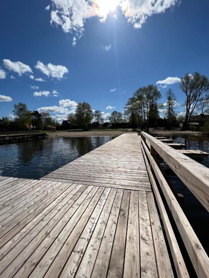 Domek Nad Jeziorem Piasutno Mazury Exteriör bild