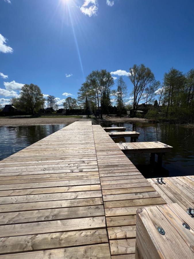 Domek Nad Jeziorem Piasutno Mazury Exteriör bild